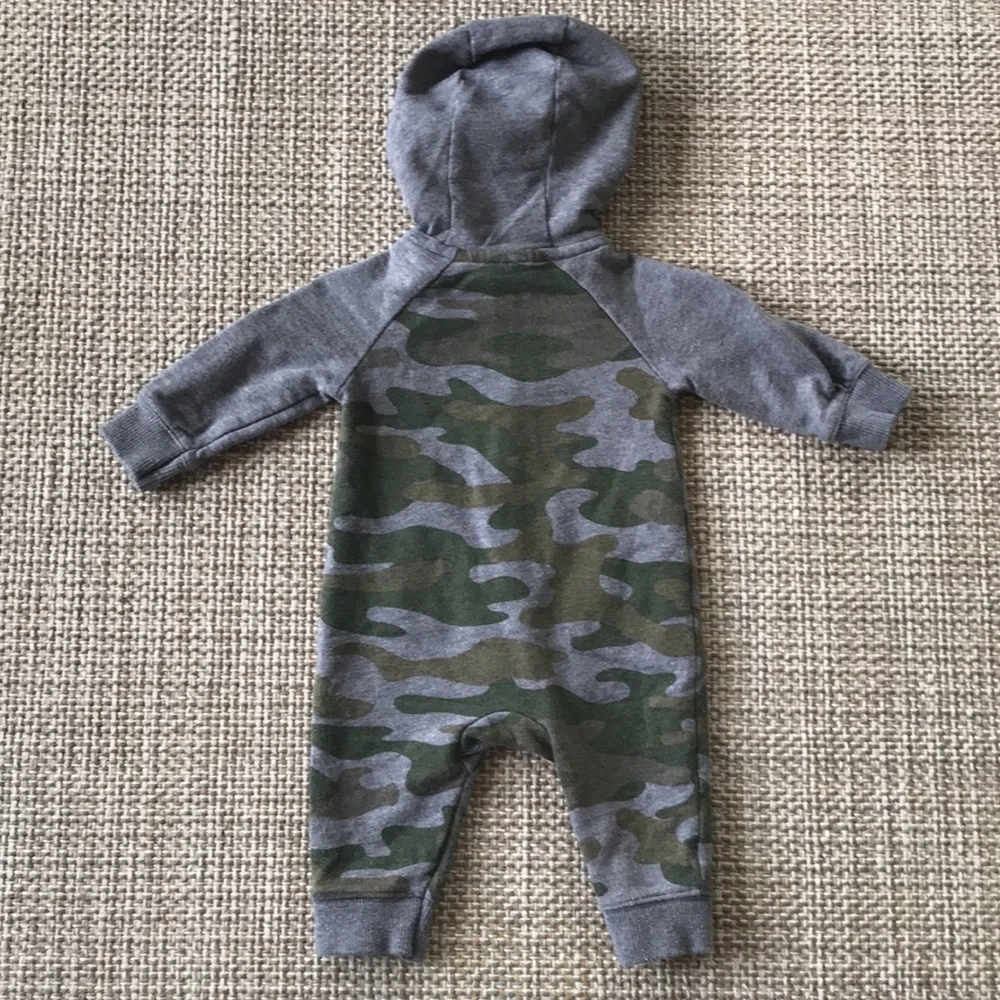 Carters Hooded Jumpsuit (size 3m)